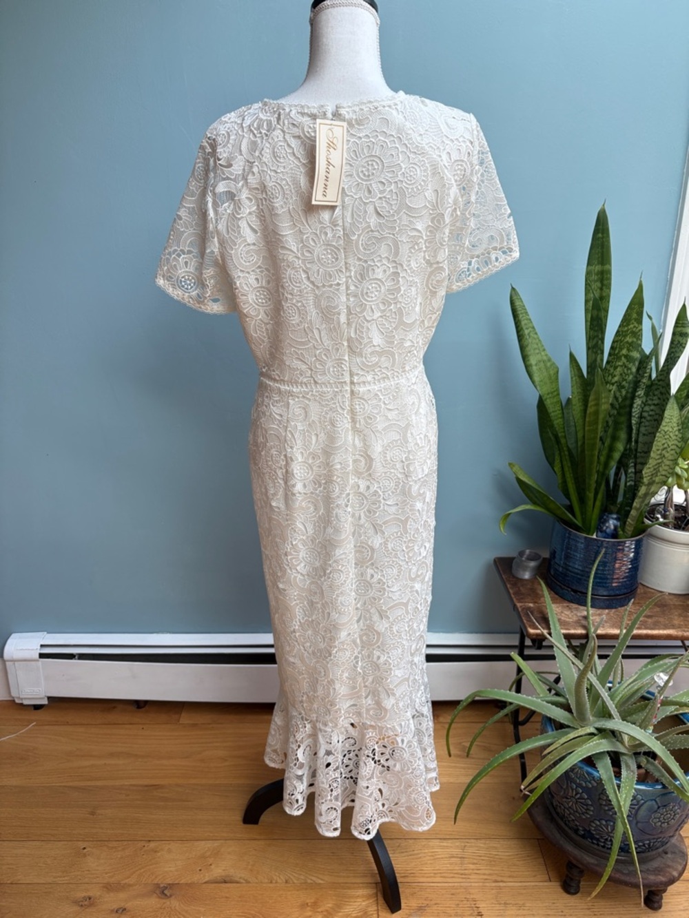 NWT Shoshana White Lace Dress. Size 10 - Picture 5 of 8